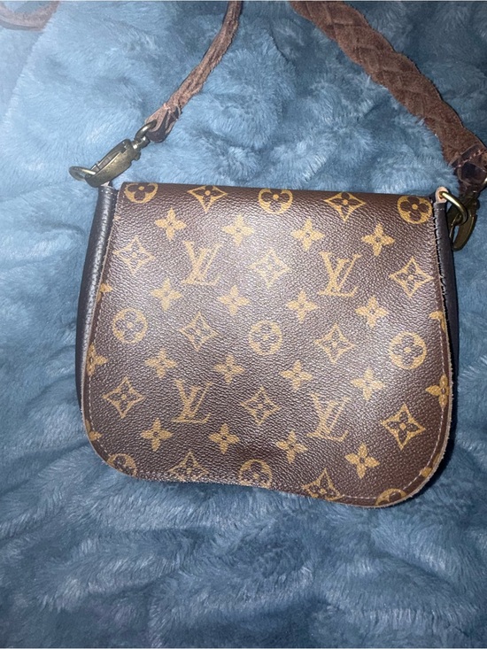Louis Vuitton Handbags - Vintage boho Louis Vuitton Brown Monogram Crossbody Bag with Gold Hardware